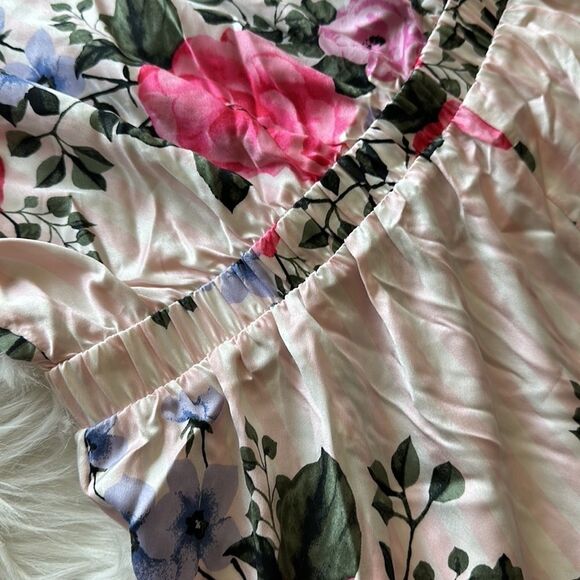 Victoria’s Secret Floral Romper - Picture 9 of 11